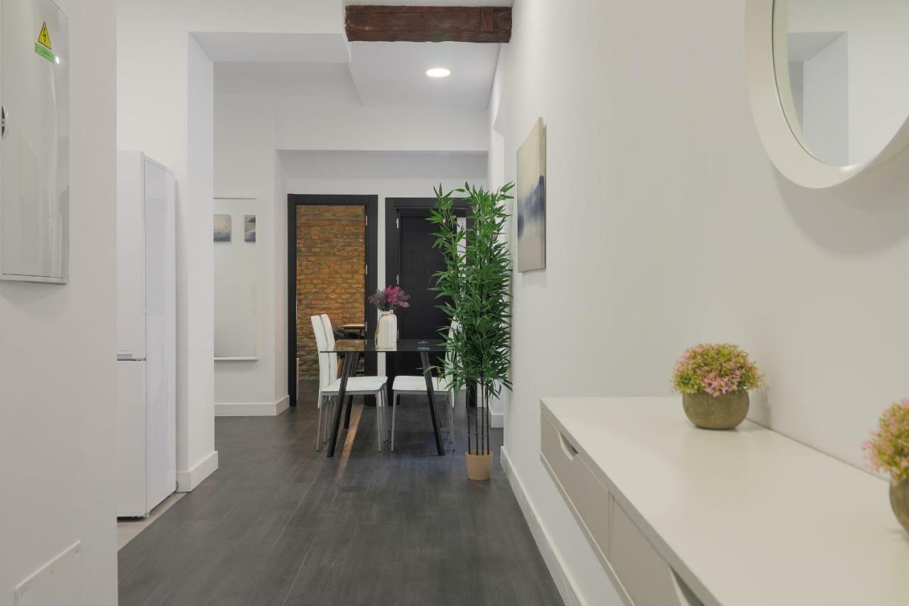 Industrial Style 2 Bedroom In Town Malaga Luaran gambar